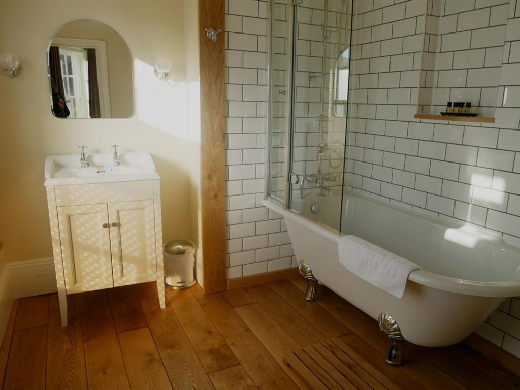 The White Hart Otel Whitchurch  Dış mekan fotoğraf