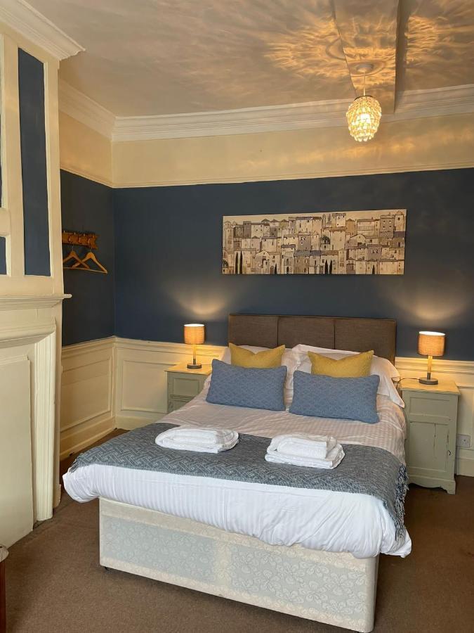 The White Hart Otel Whitchurch  Dış mekan fotoğraf