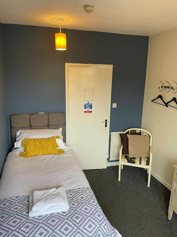 The White Hart Otel Whitchurch  Dış mekan fotoğraf
