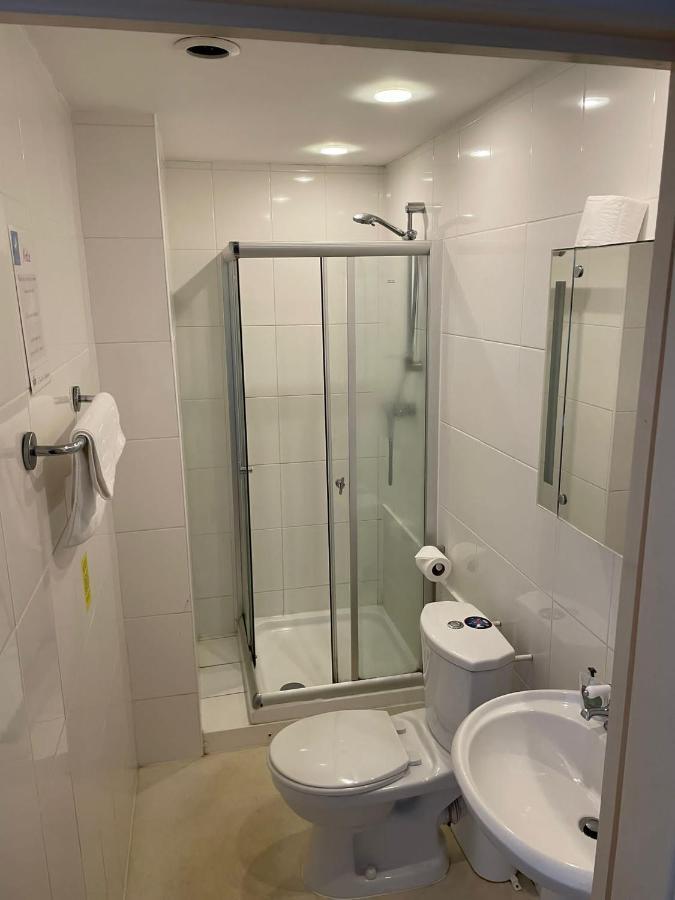 The White Hart Otel Whitchurch  Dış mekan fotoğraf